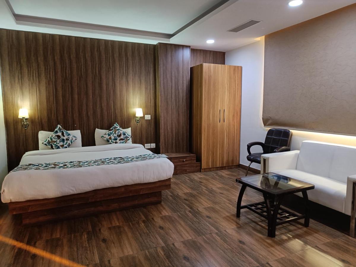 The Dwelling Paradise Hotel Greater Noida Exterior photo